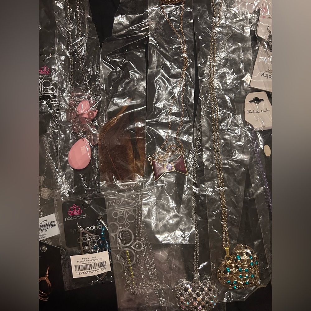 NWT Paparazzi/Misc. Mystery Jewelry Lot 24 pc. - Picture 3 of 4